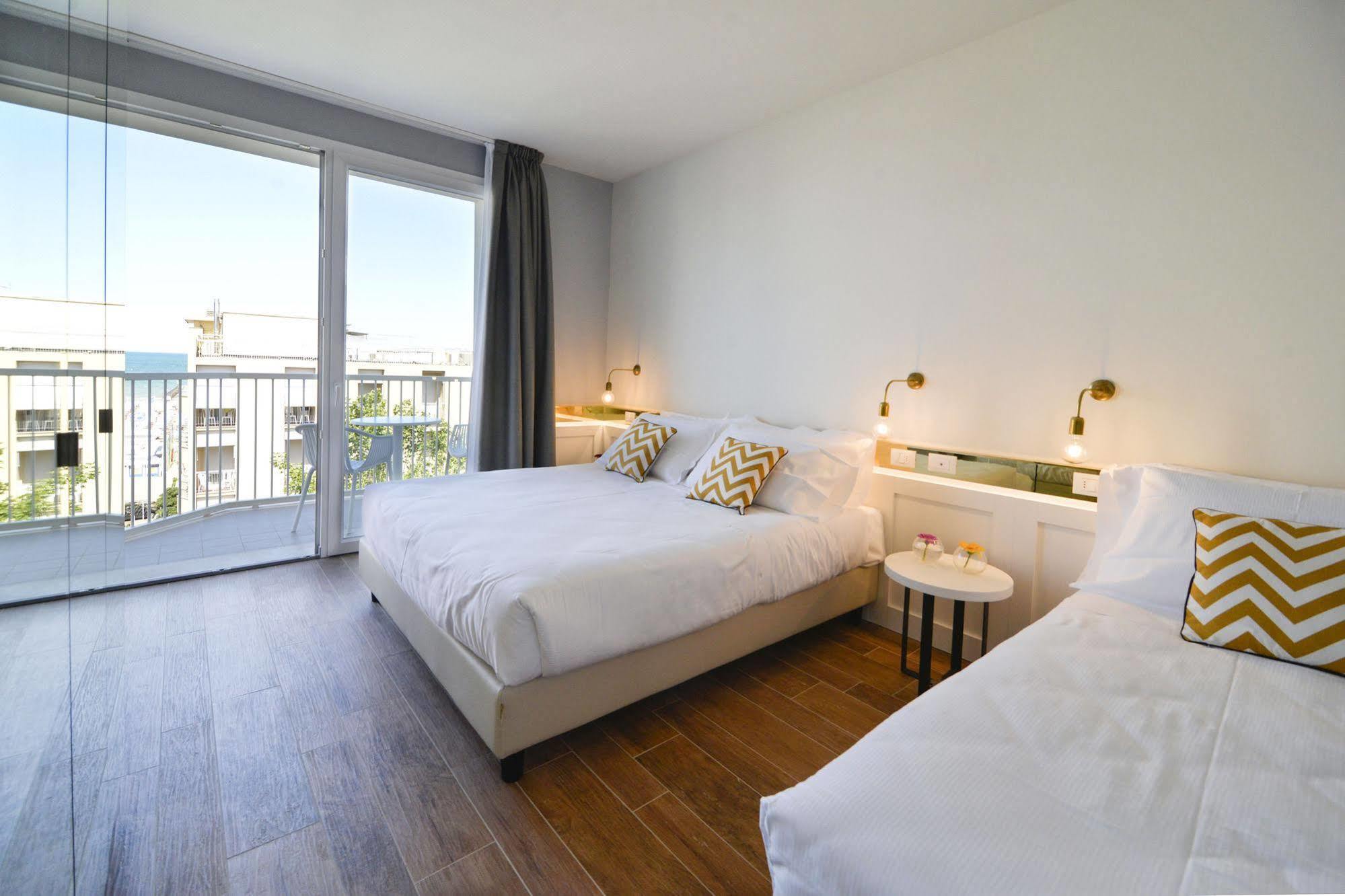 Residence Ten Suite Rimini Dış mekan fotoğraf